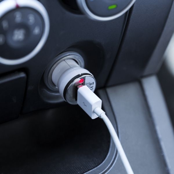 Carregador Veicular USB para Celular / Smartphone